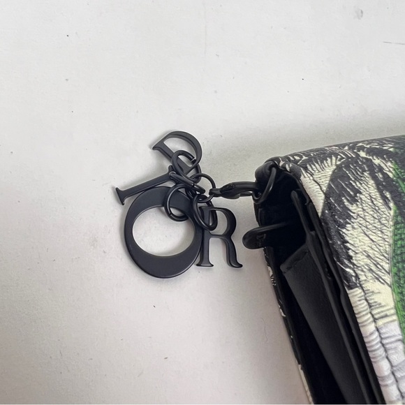 Christian Dior Toile De Jouy Tropical Printed Leather Snap Wallet - Picture 3 of 8